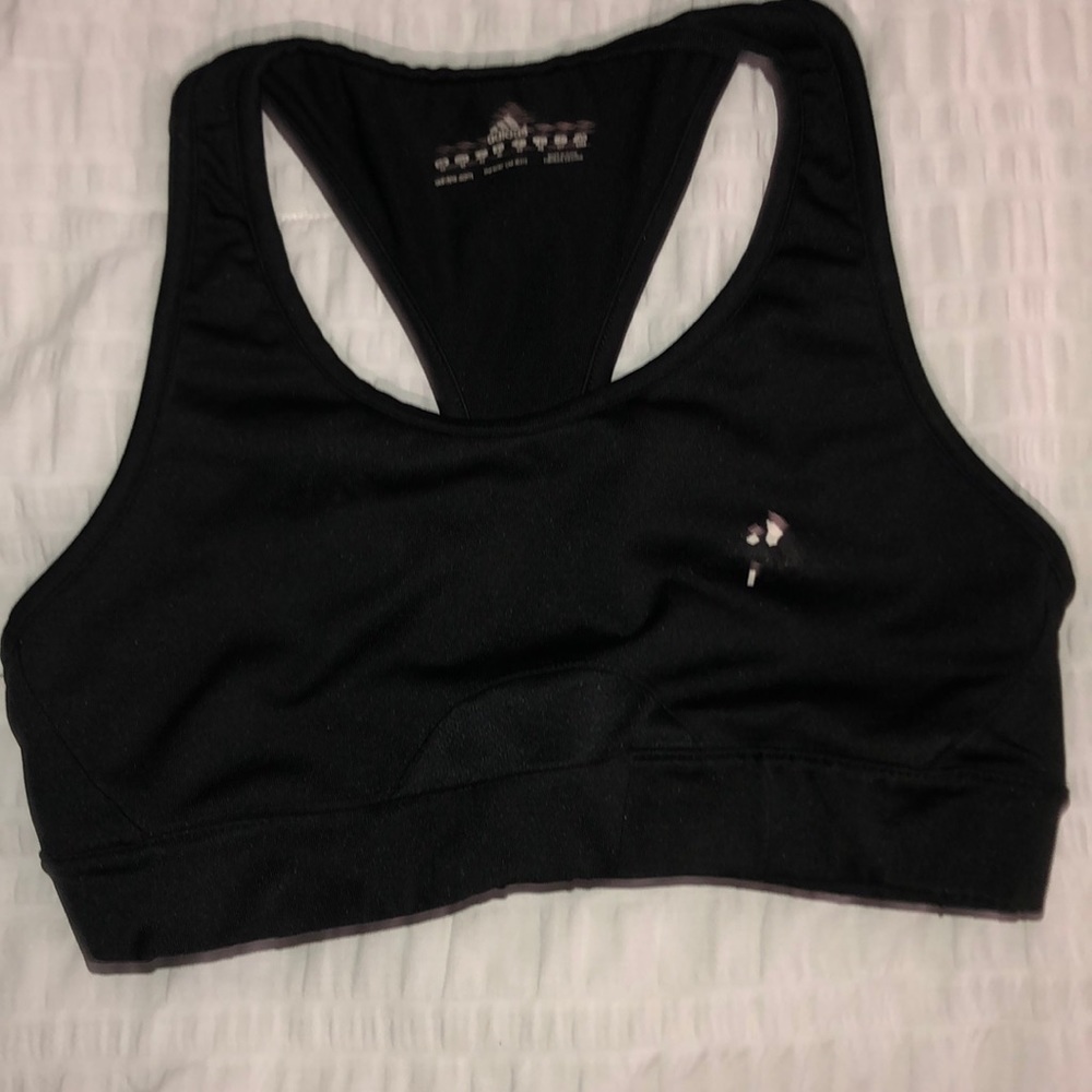 sports bra
